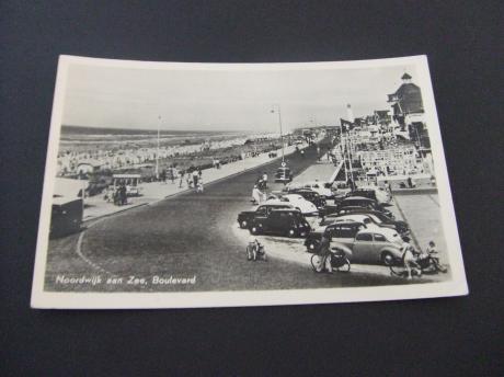 Noordwijk aan Zee Boulevard geparkeerde oude auto's